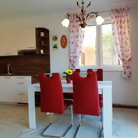 Branka By Interhome Silo (Krk)