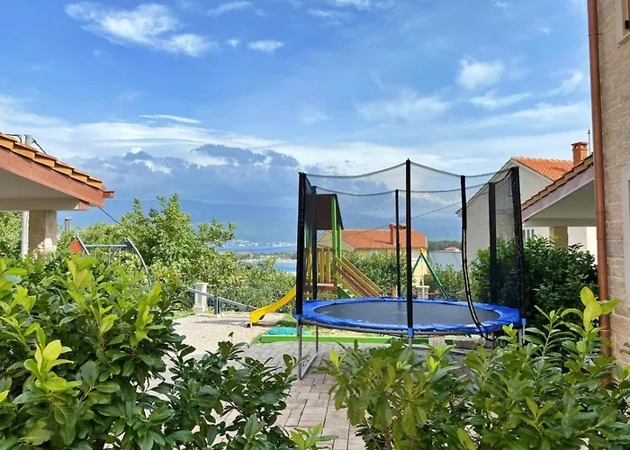 Branka By Interhome * Silo (Krk)